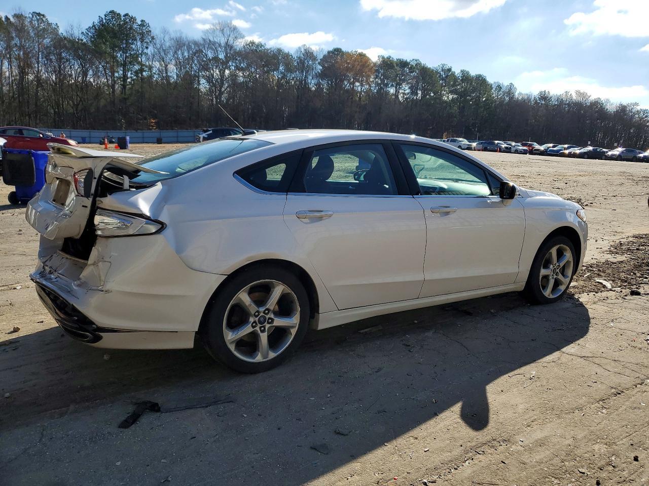 2016 Ford Fusion se
