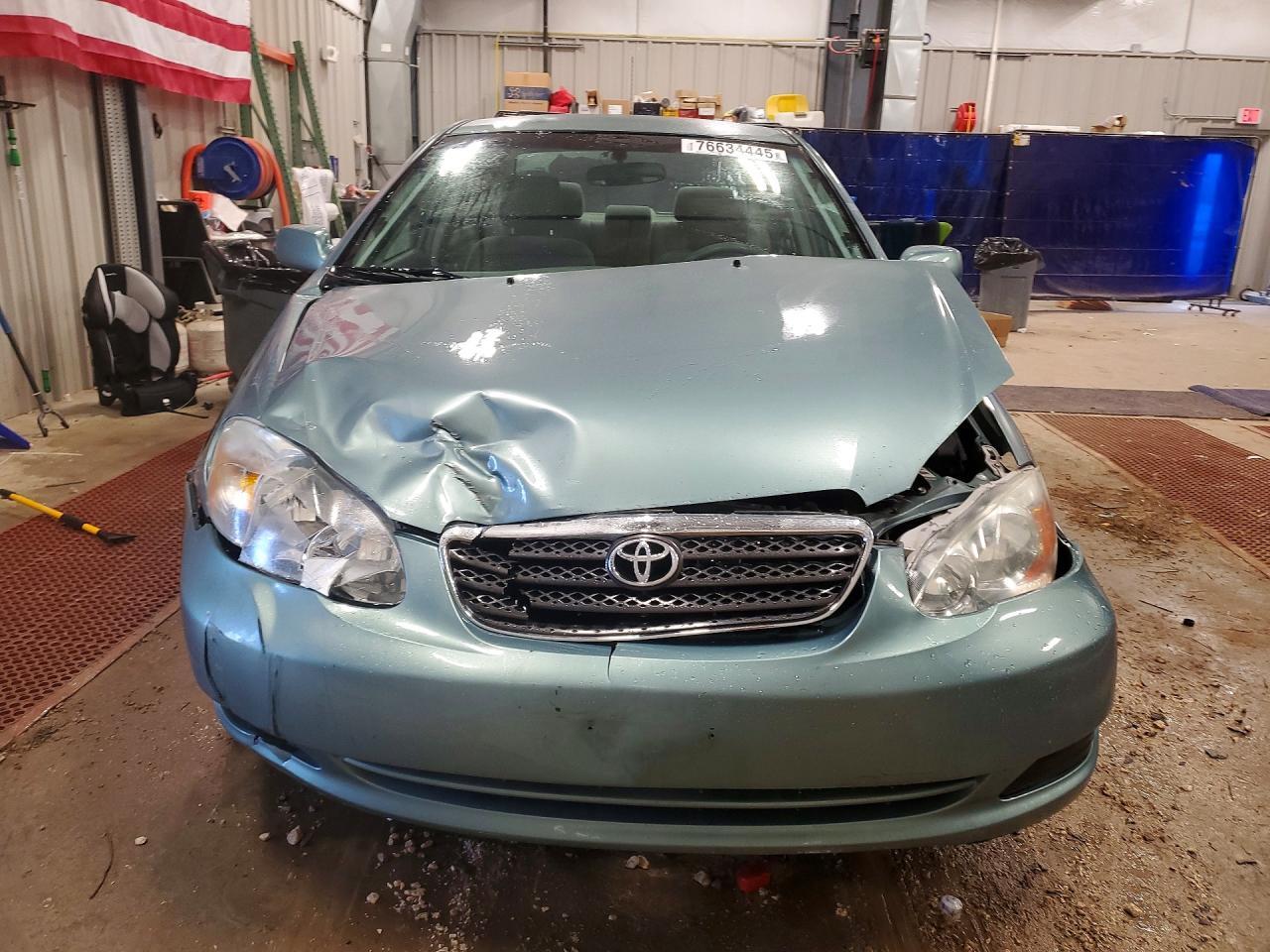 2005 Toyota Corolla ce