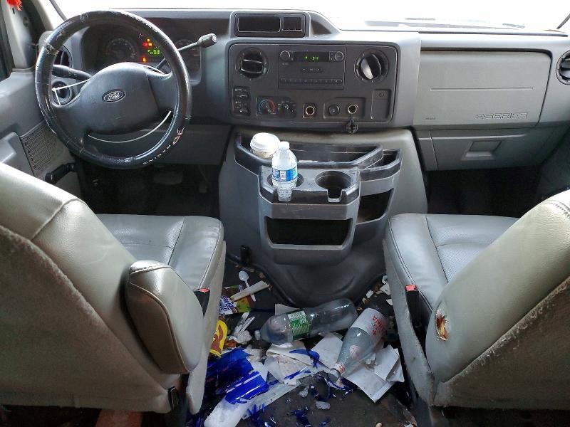 2009 Ford Econoline E350 Super Duty van