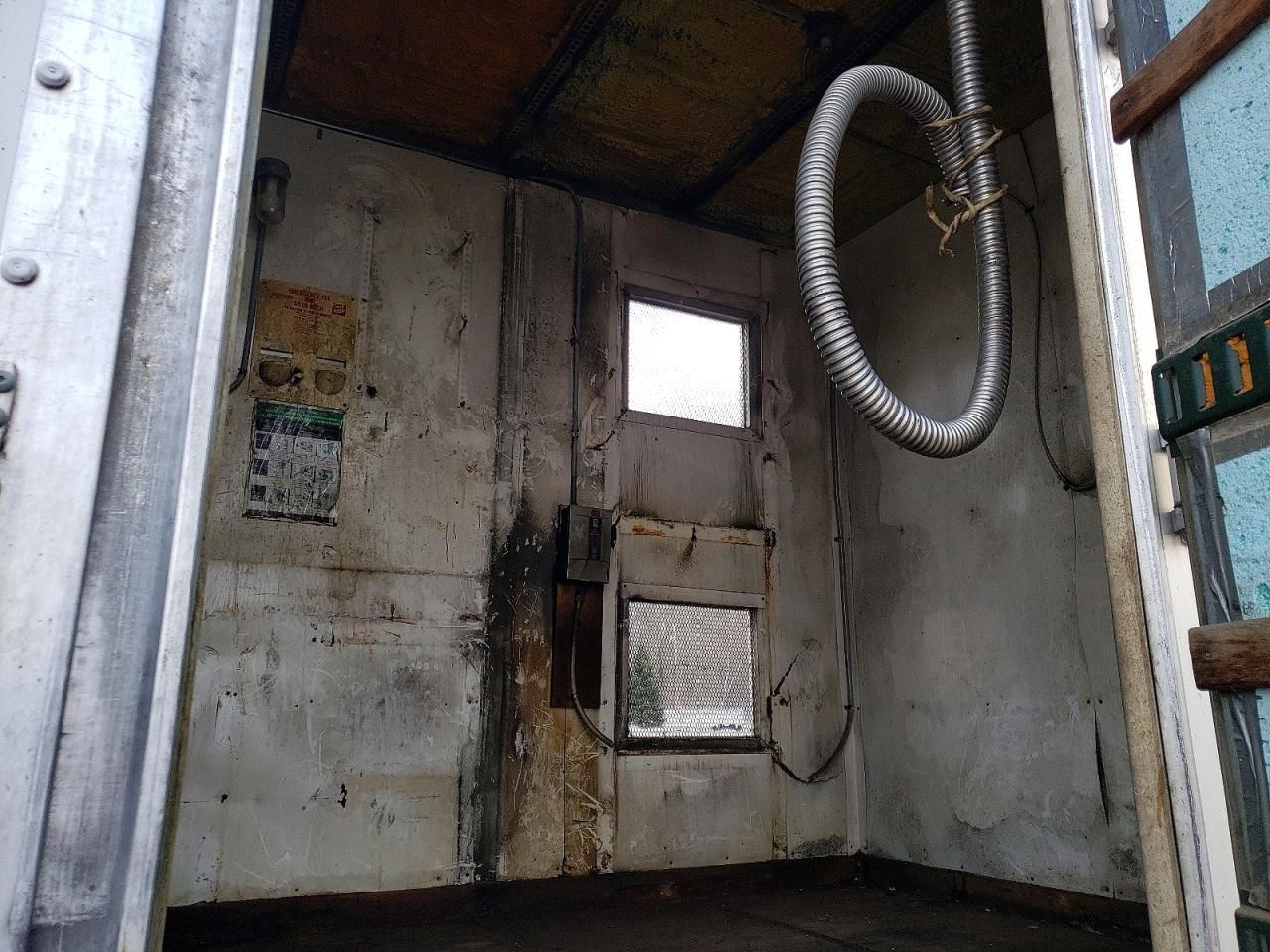 2005 Freightliner Business Class M2 BOX Truck