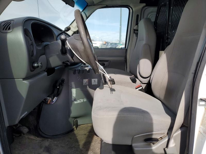 2007 Ford Econoline E250 van