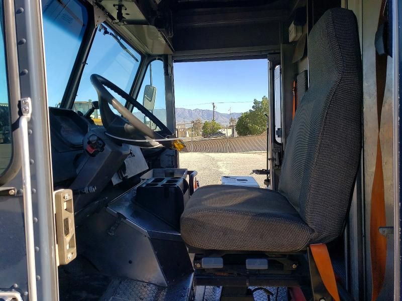 2020 Freightliner Chassis M Line WALK-IN Van