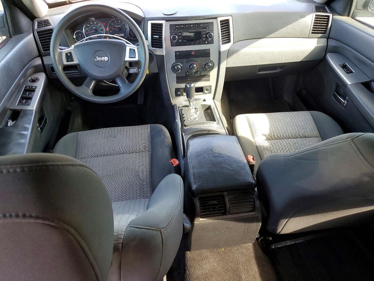 2009 Jeep Grand Cherokee Laredo