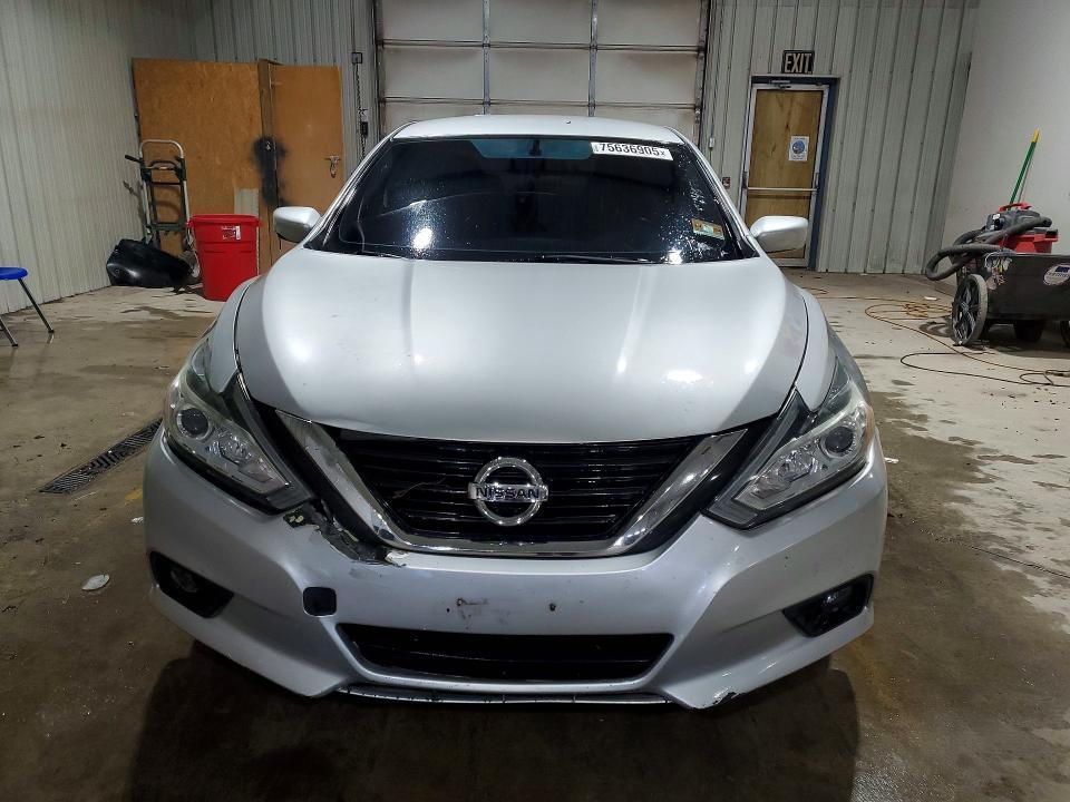 2018 Niss Altima 2.5