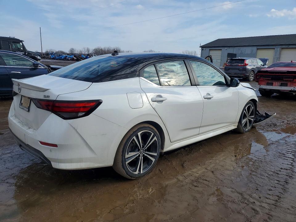 2022 Nissan Sentra sr