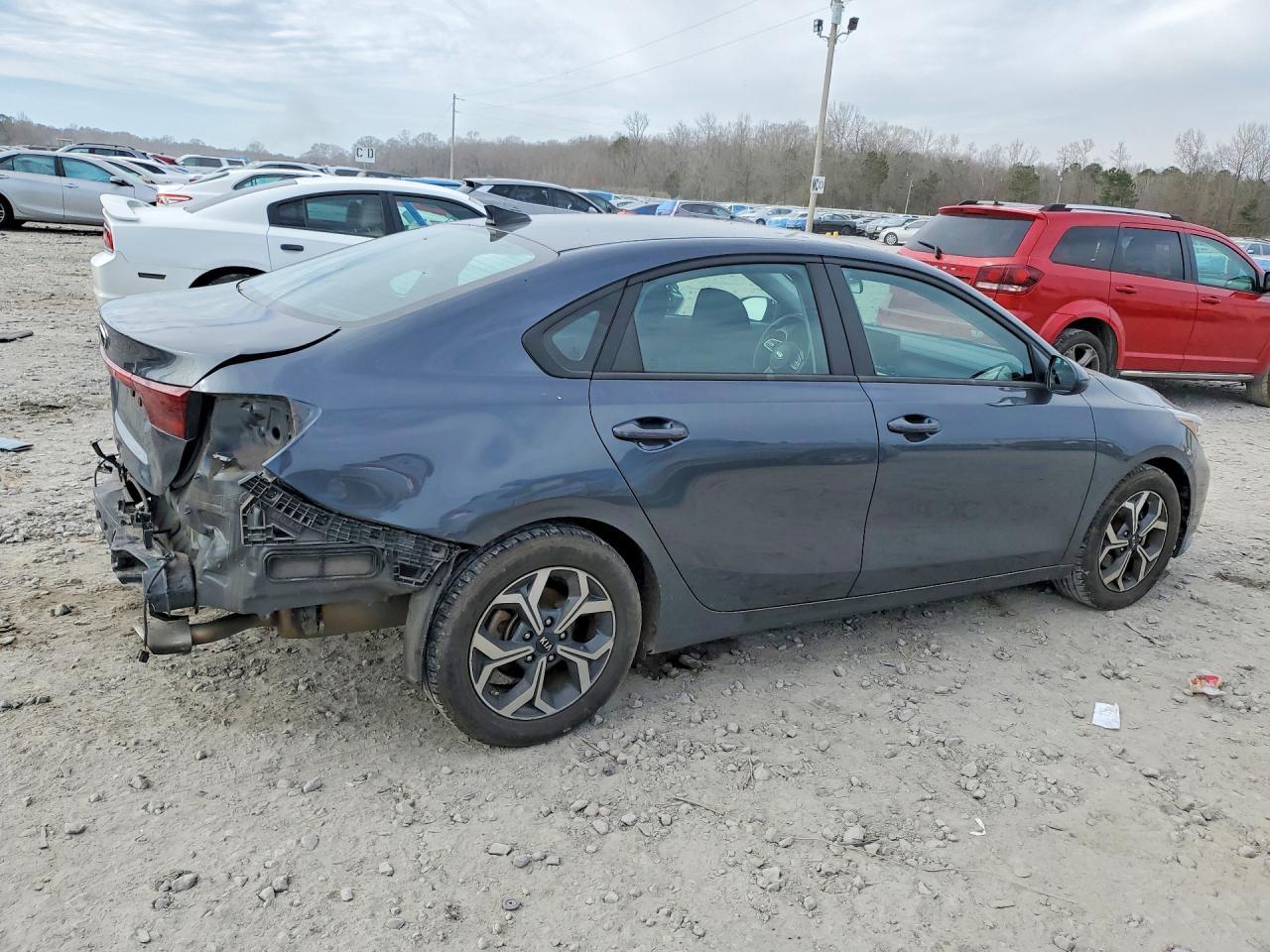 2021 KIA Forte fe