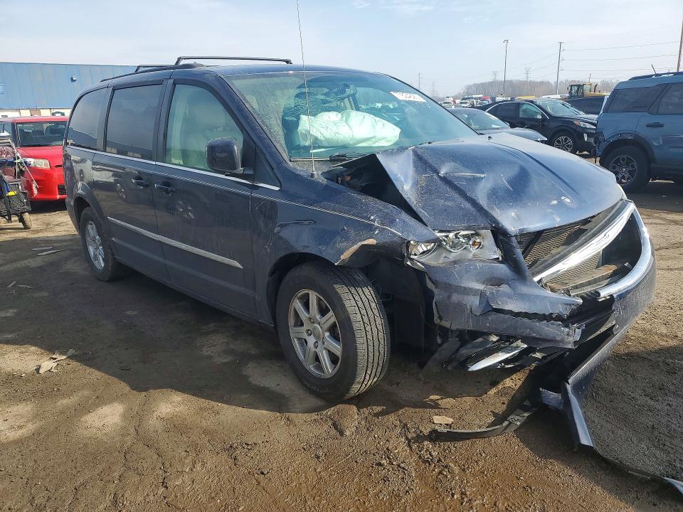 2012 Chrysler Town & Country Touring