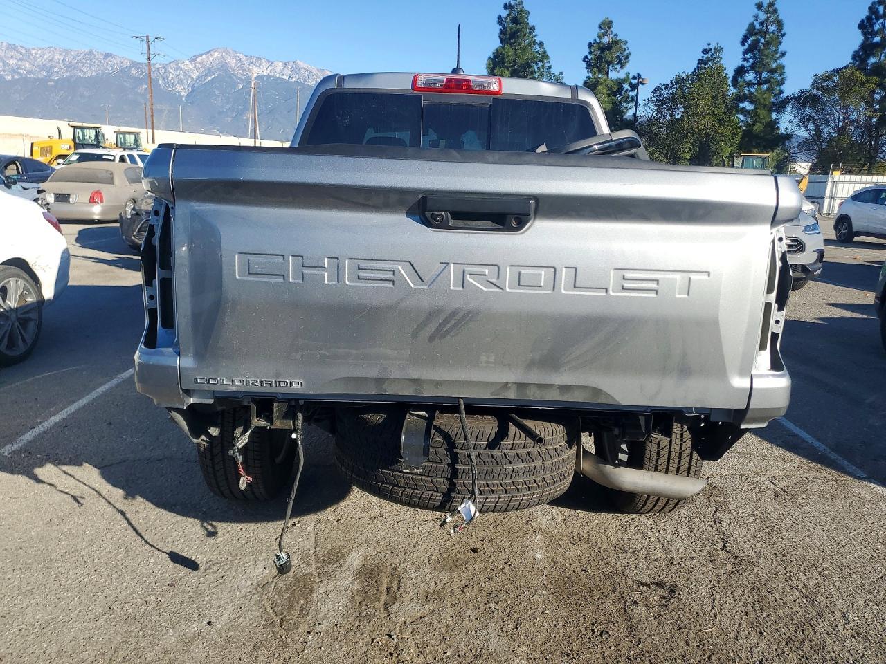 2025 Chev Colorado