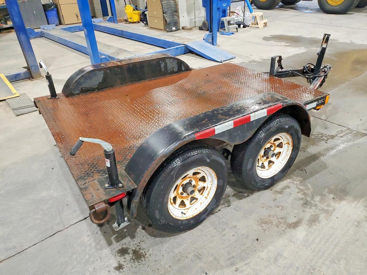 1999 Trail King Trailer