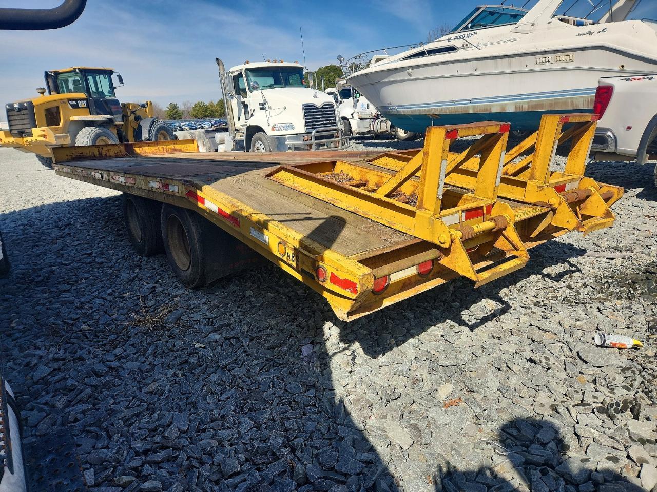 2006 Melininum Equipment Trailer