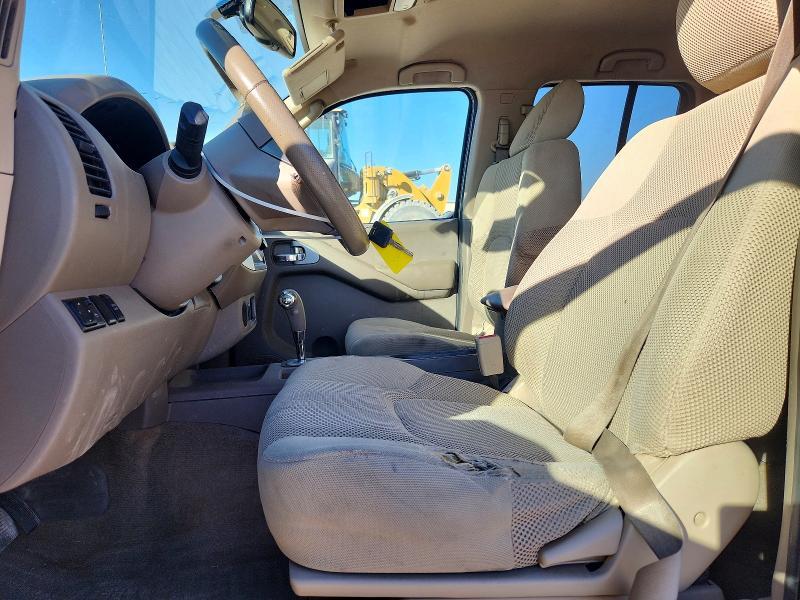 2011 Nissan Frontier s