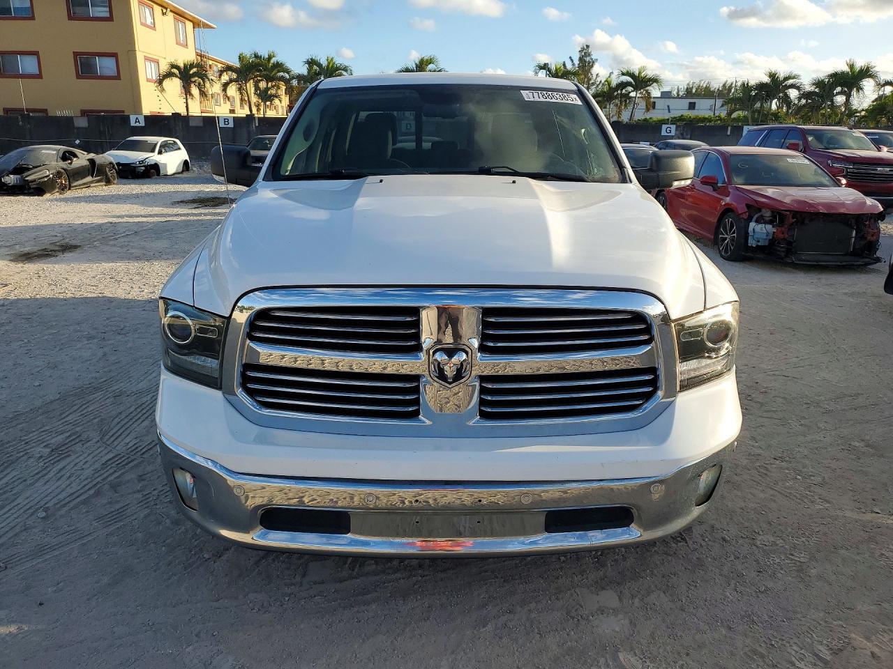 2018 Dodge RAM 1500 SLT