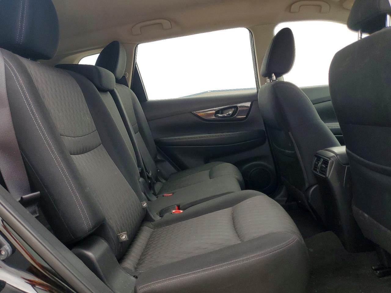 2017 Nissan Rogue s