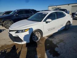 2021 Toyota Camry le en venta en Kansas City, KS