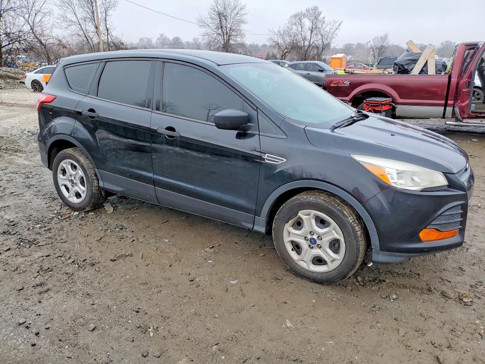 2016 Ford Escape s