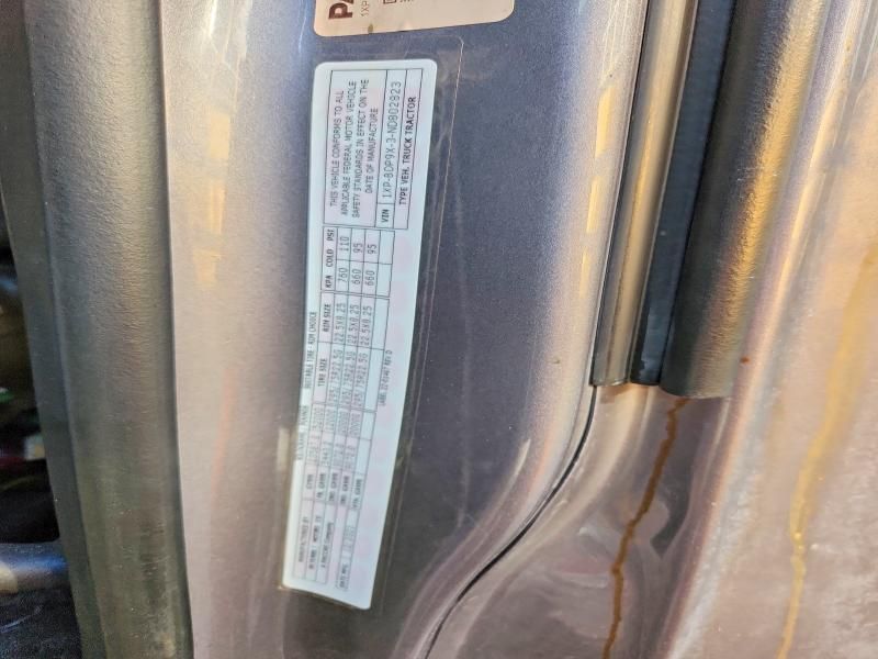 2022 Peterbilt 579 Semi Truck