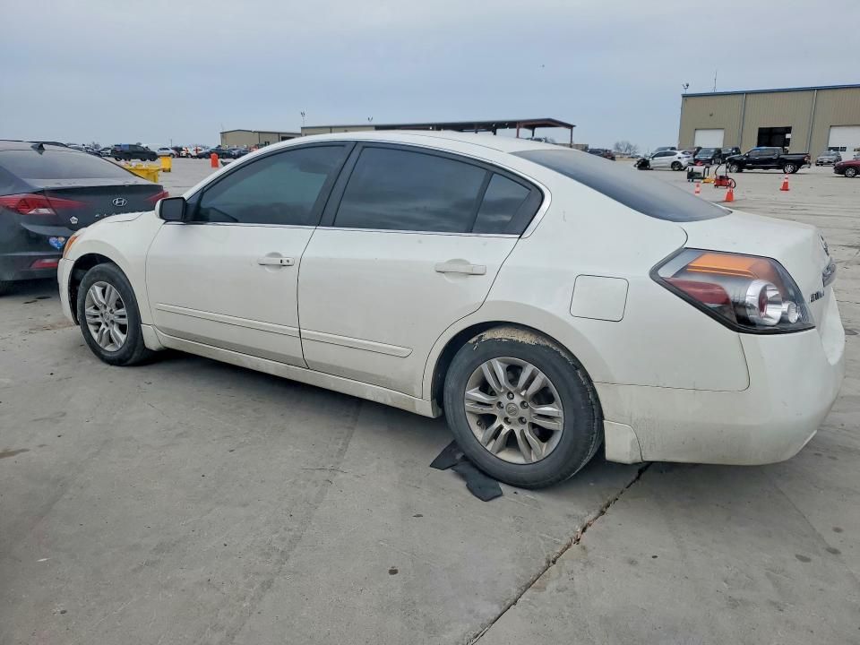2010 Nissan Altima Base