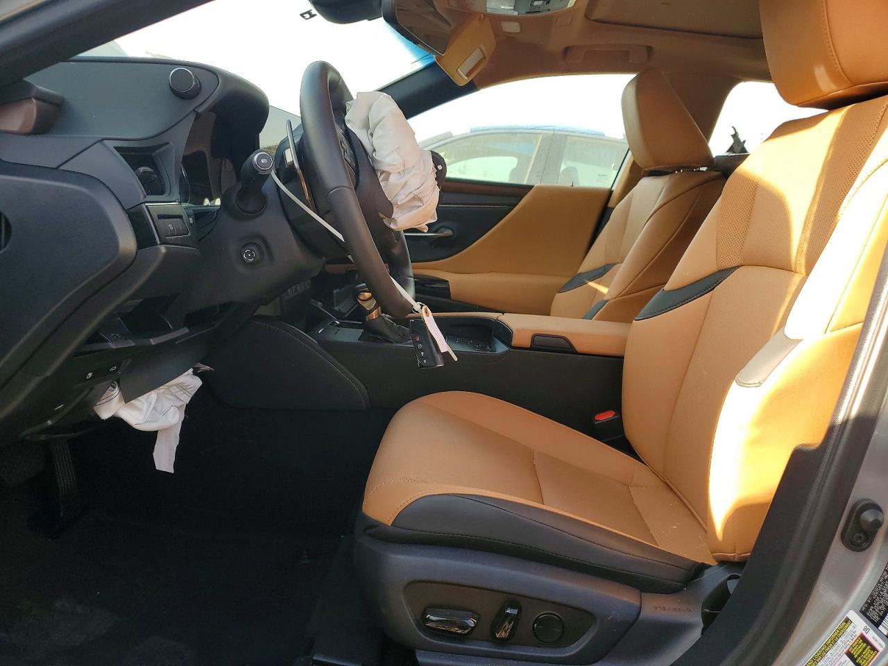 2024 Lexus Es 300h Base