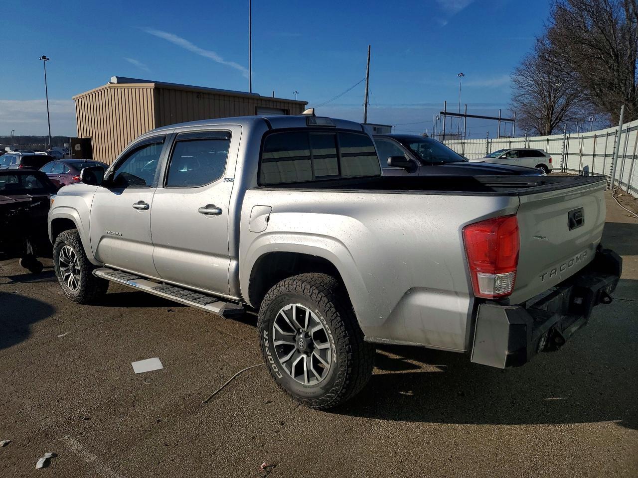 2017 Toyota Tacoma SR