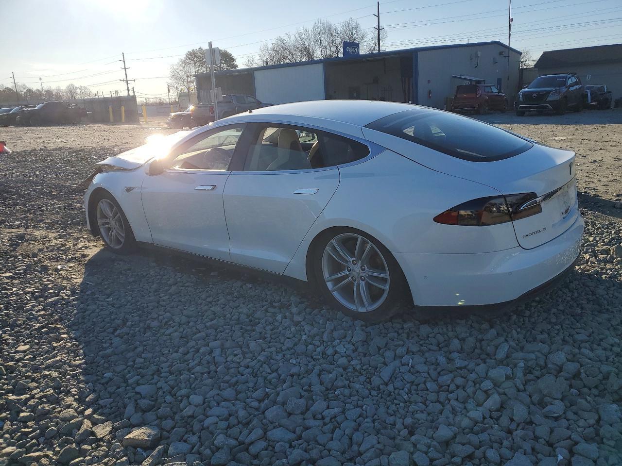 2015 Tesla Model s 85D
