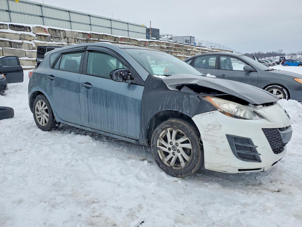 2013 Mazda 3 I