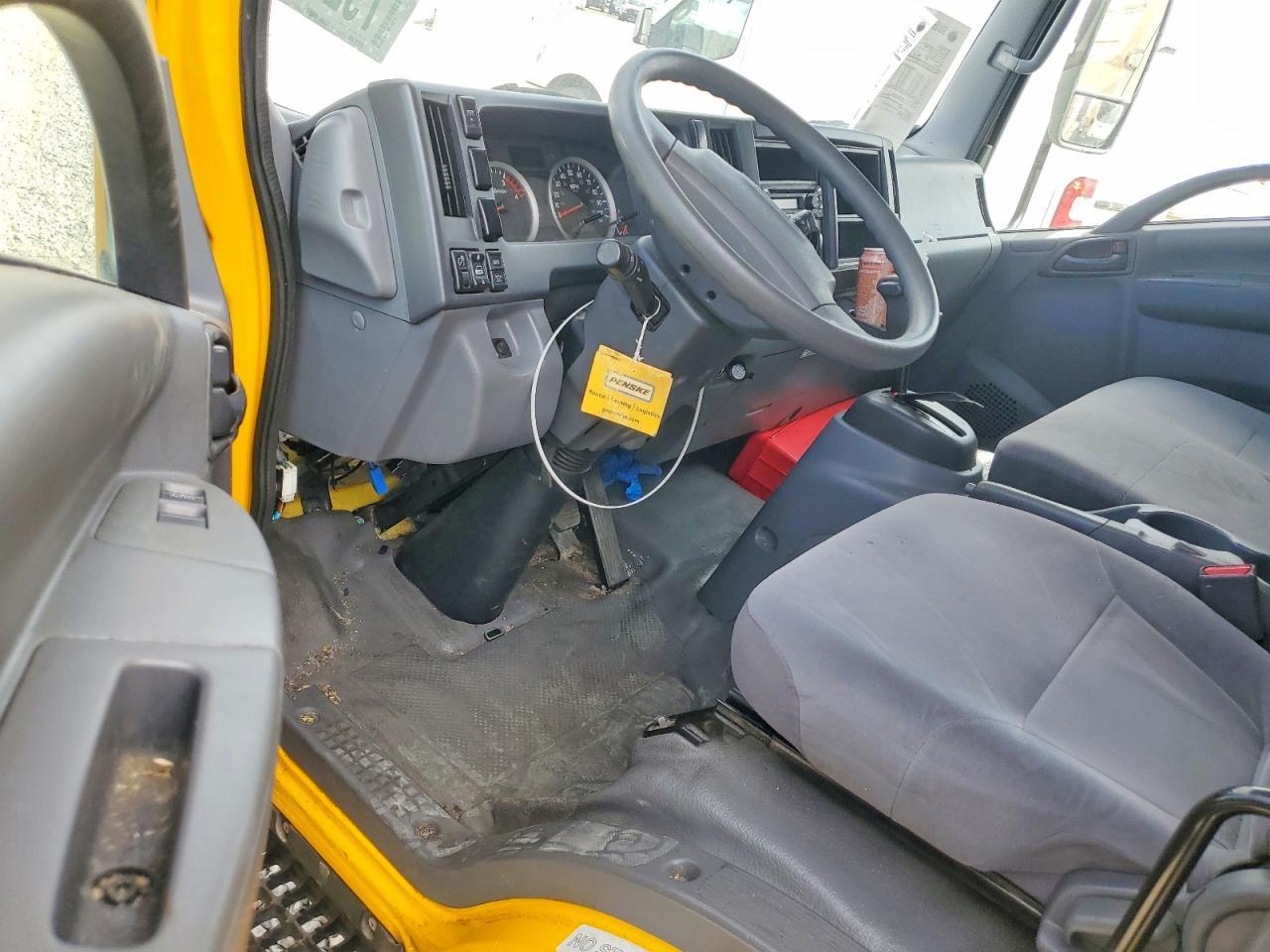 2022 Isuzu NPR HD BOX Truck