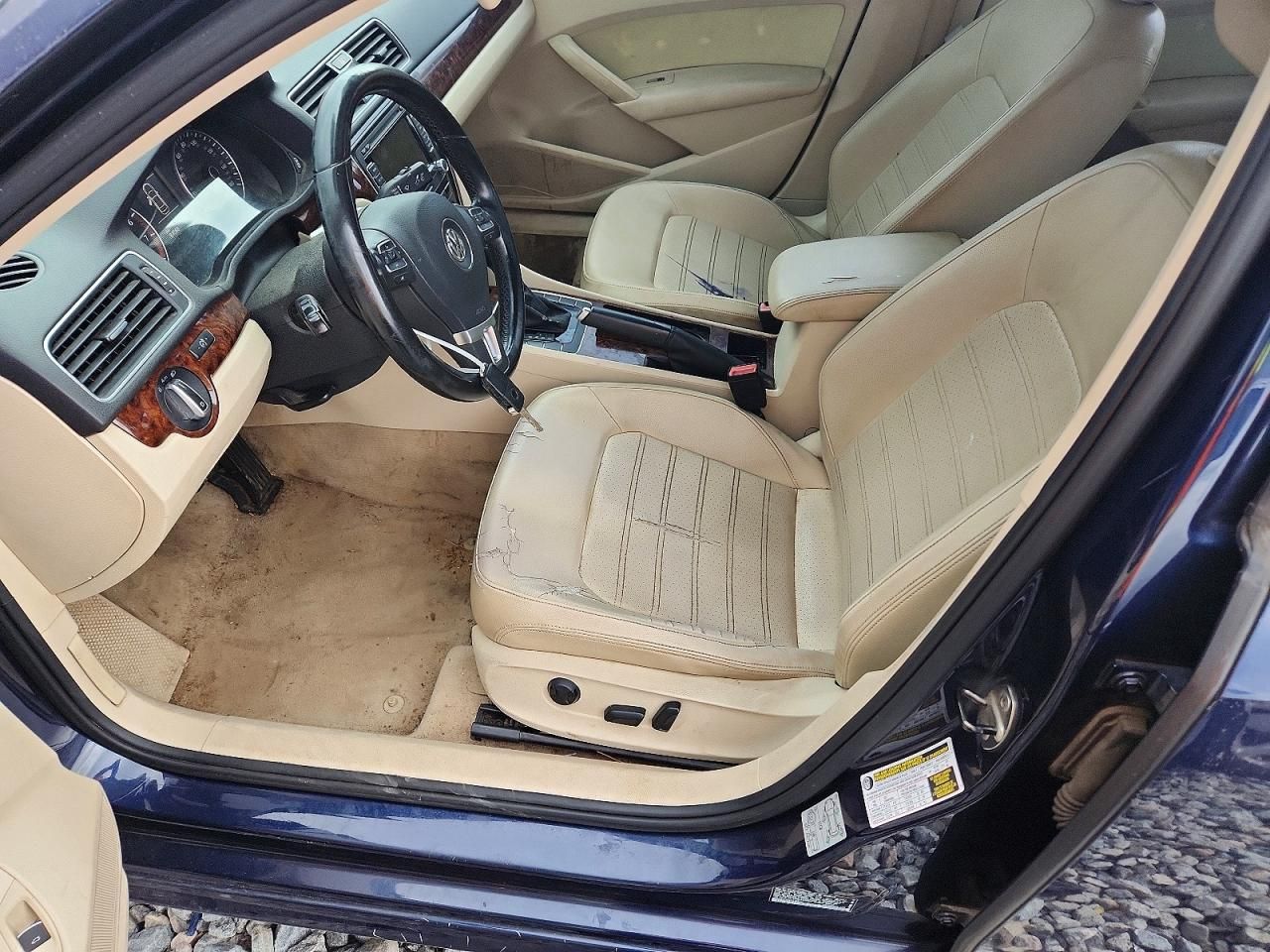 2012 Volkswagen Passat sel