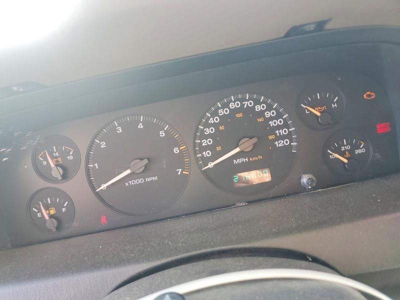 2002 Jeep Grand Cherokee Laredo