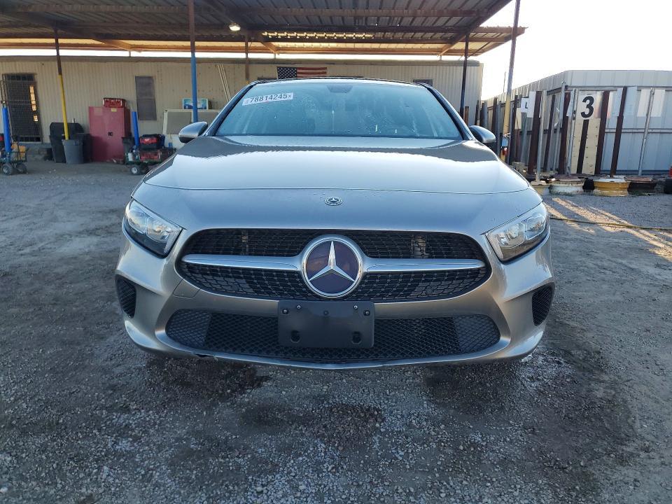 2019 Mercedes-Benz A 220