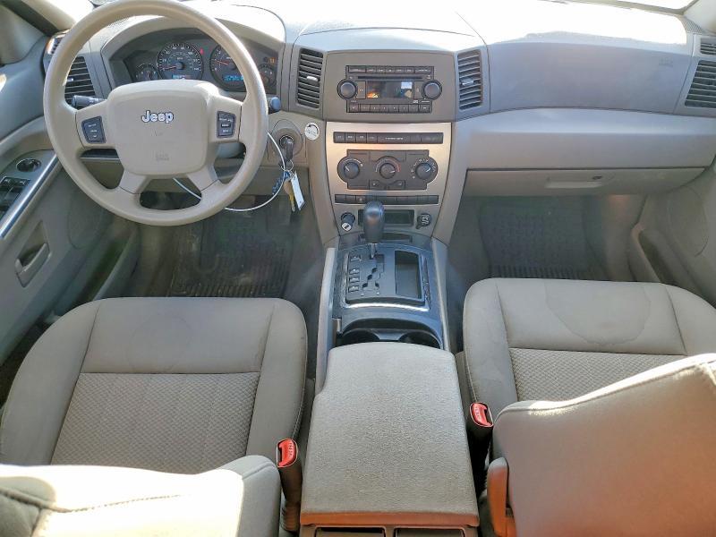 2005 Jeep Grand Cherokee Laredo