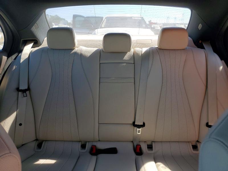2017 Mercedes-Benz E 300