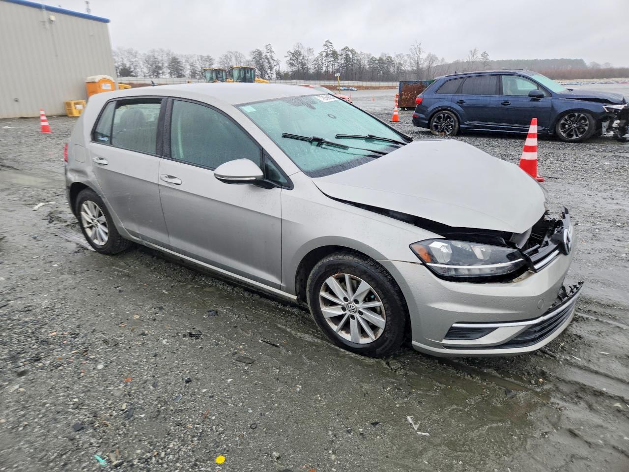 2018 Volkswagen Golf s