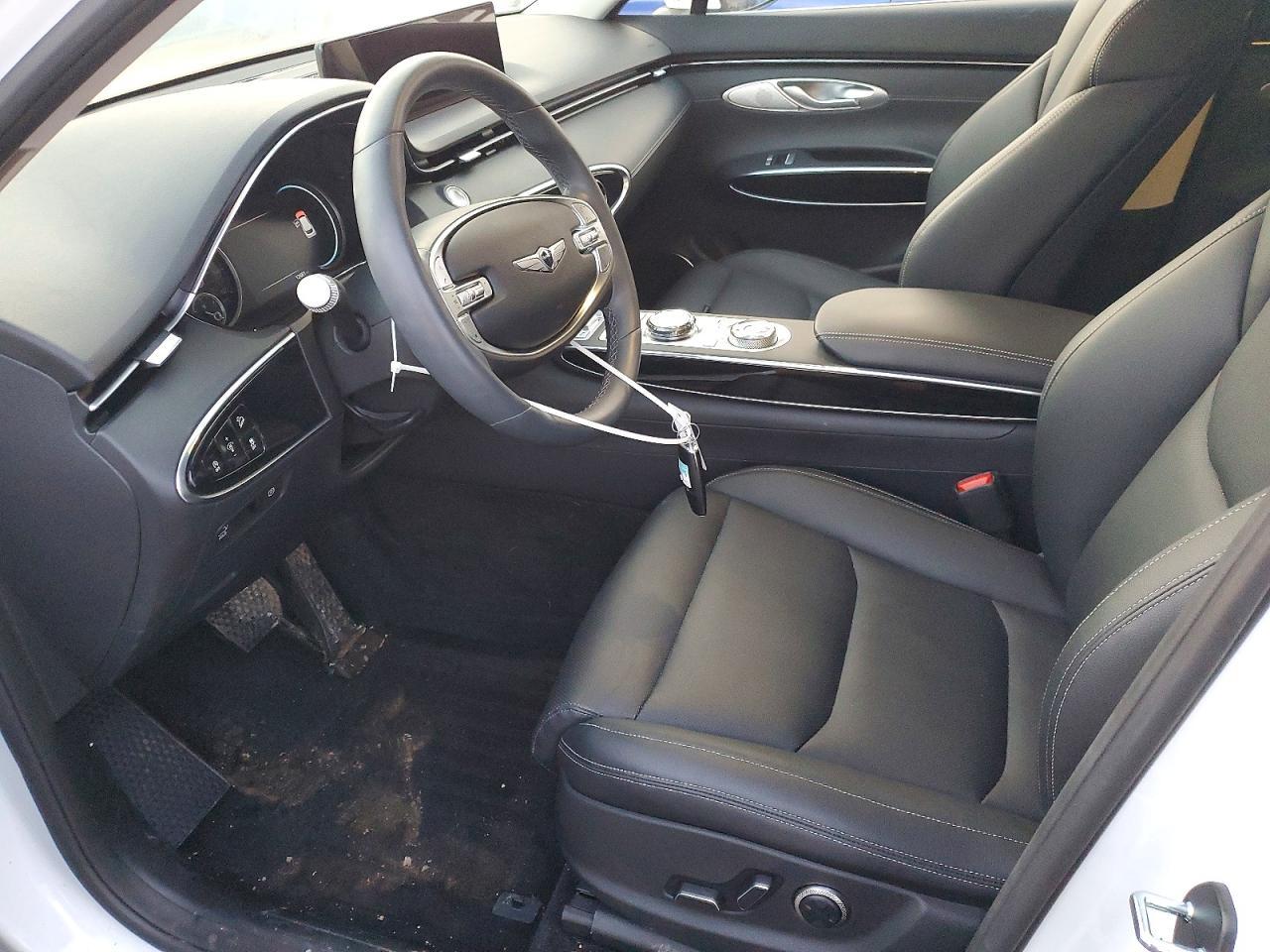 2025 Genesis Gv70 Base