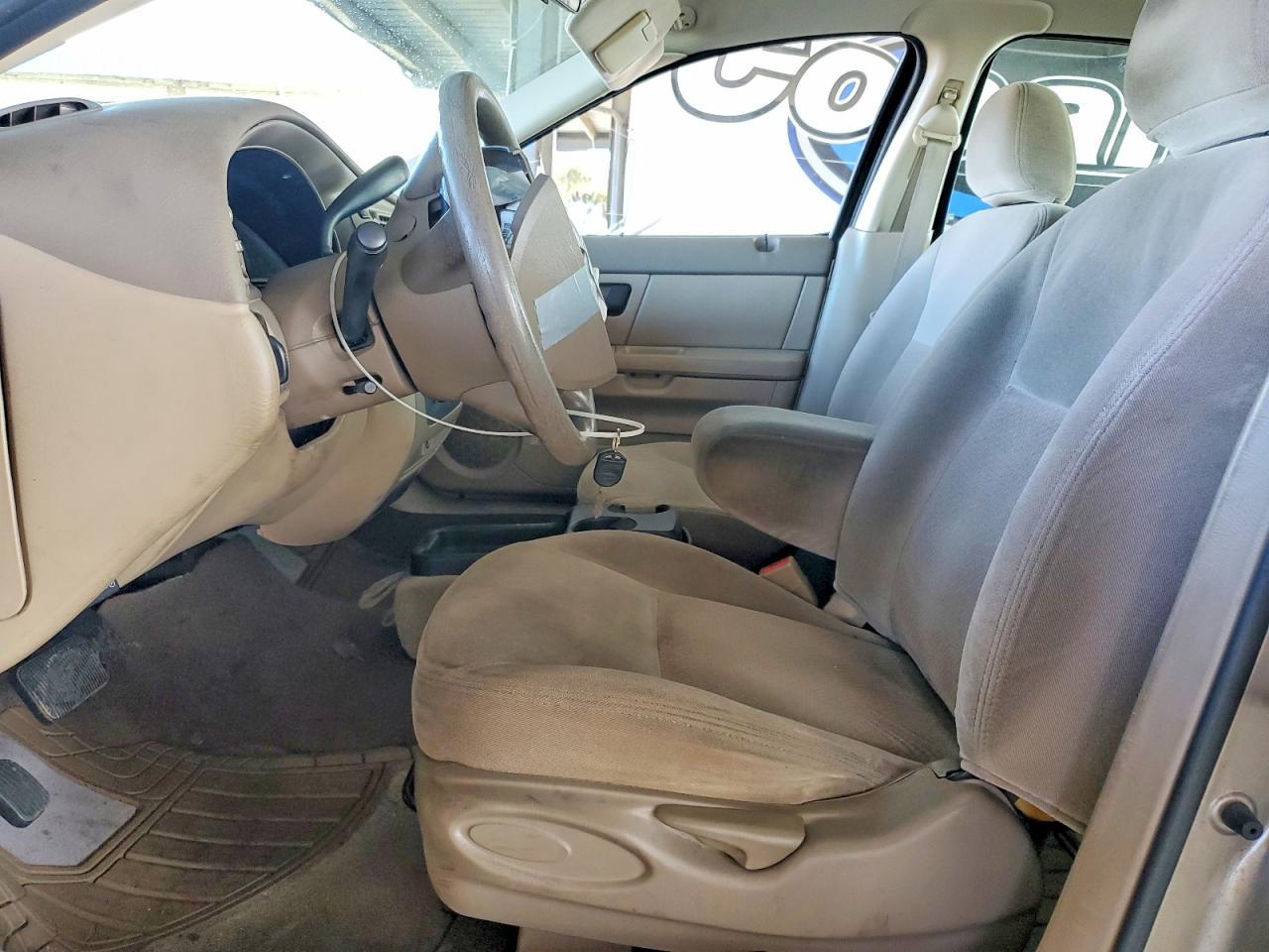 2004 Ford Taurus lx