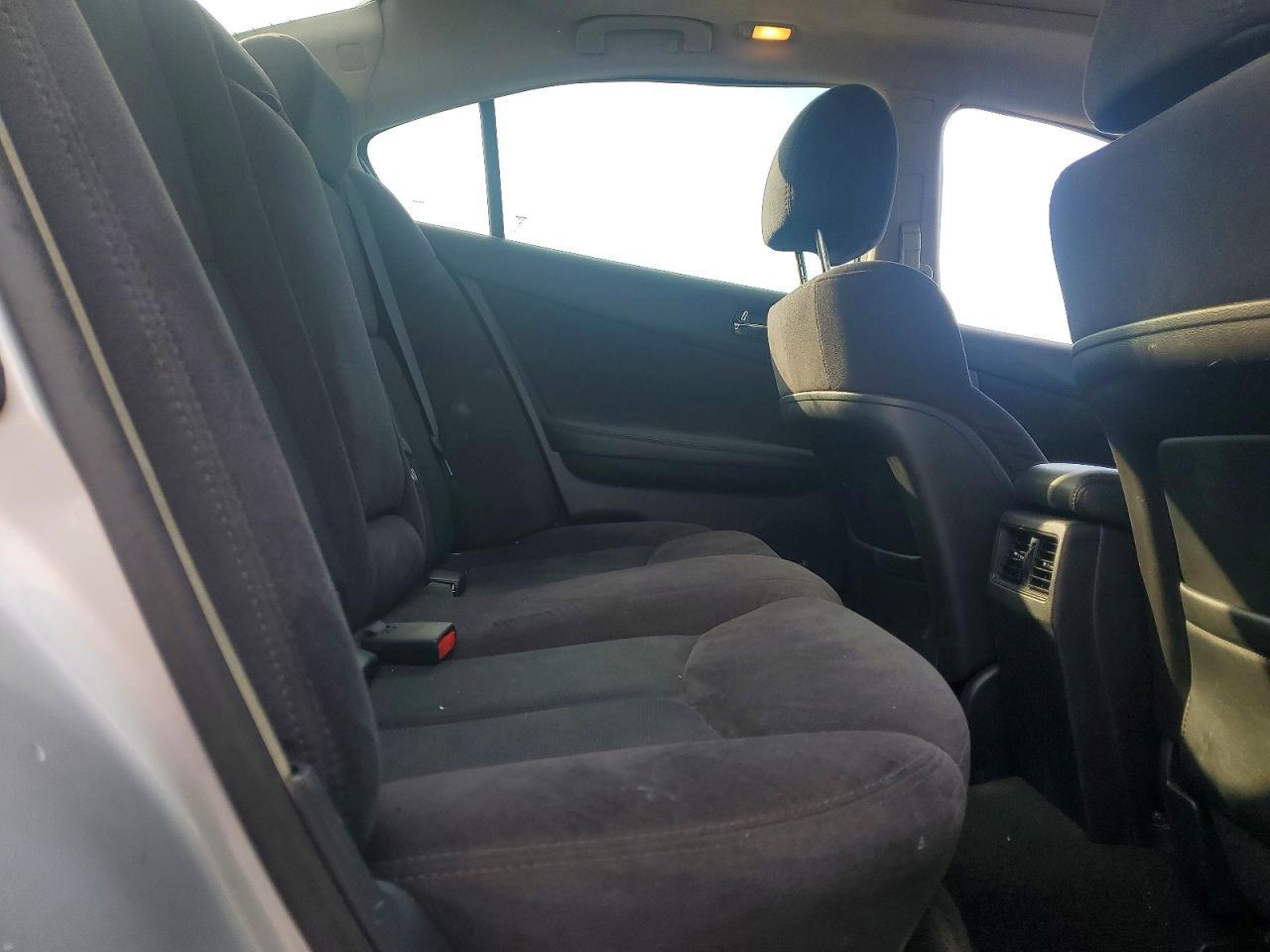 2012 Nissan Maxima s
