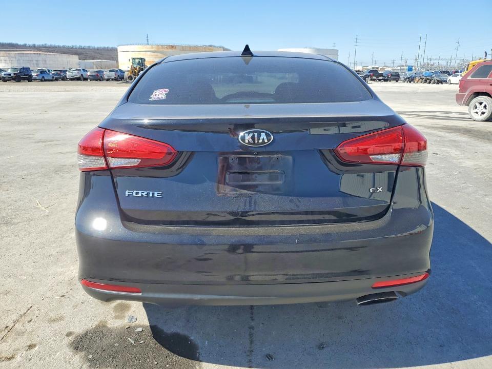 2017 KIA Forte ex