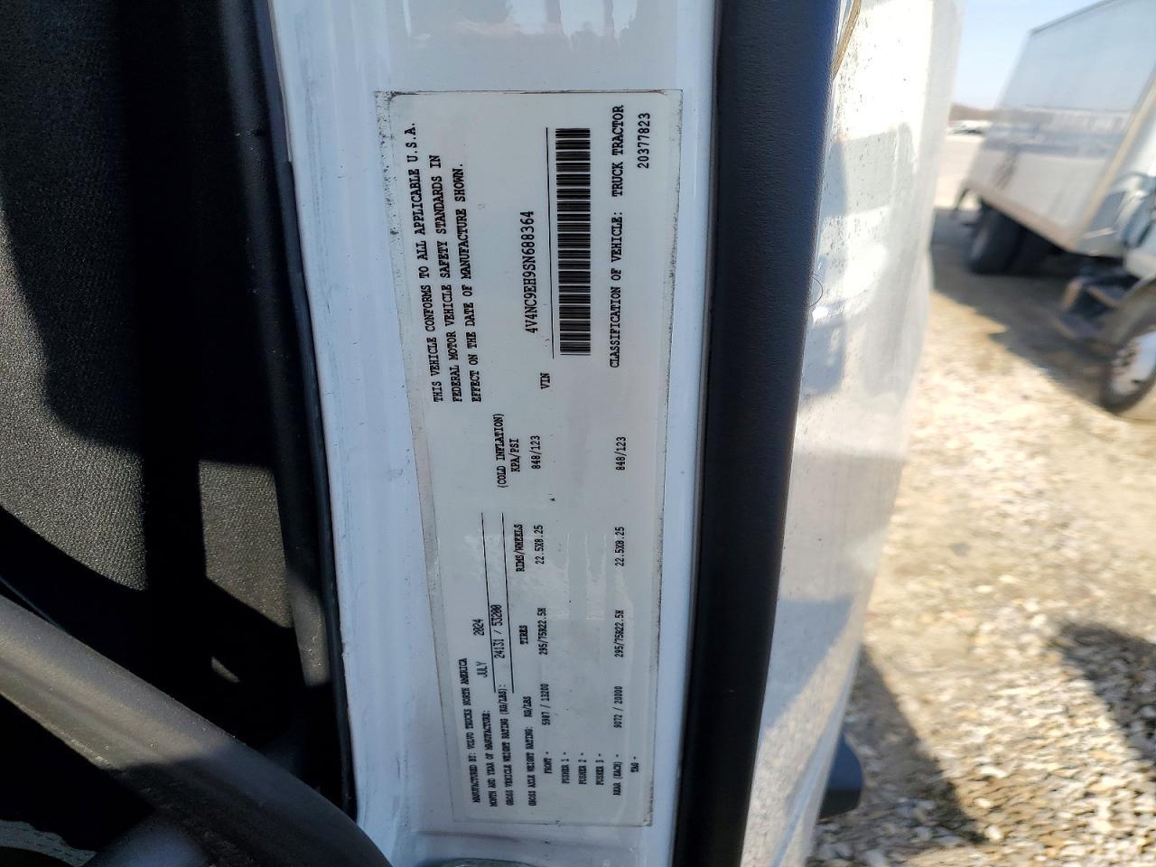 2025 Volv O VNL Semi Truck
