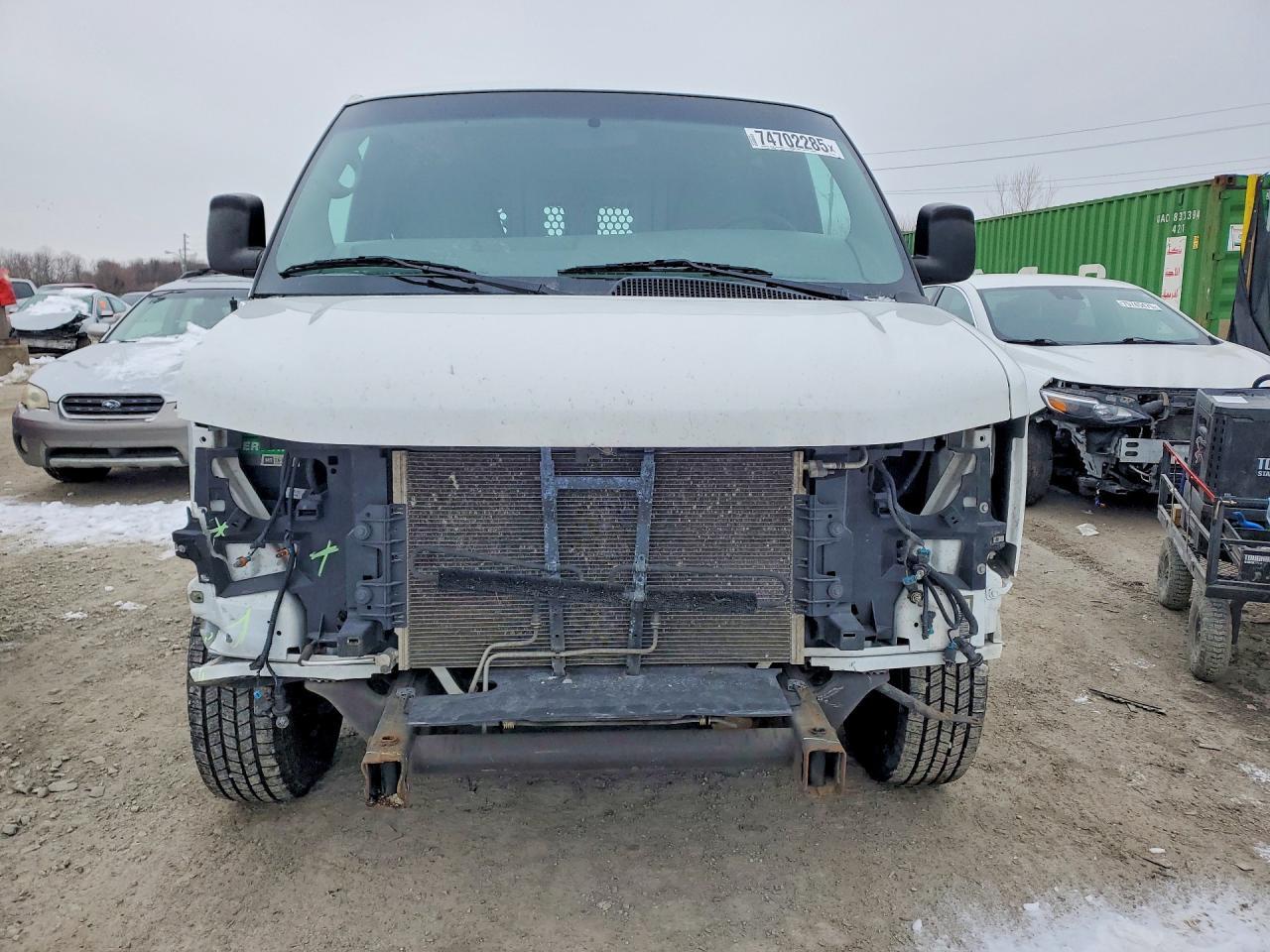 2015 GMC Savana 2500 Delivery van