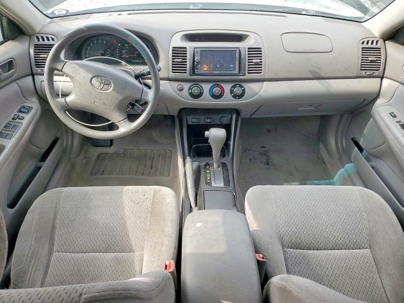 2002 Toyota Camry le