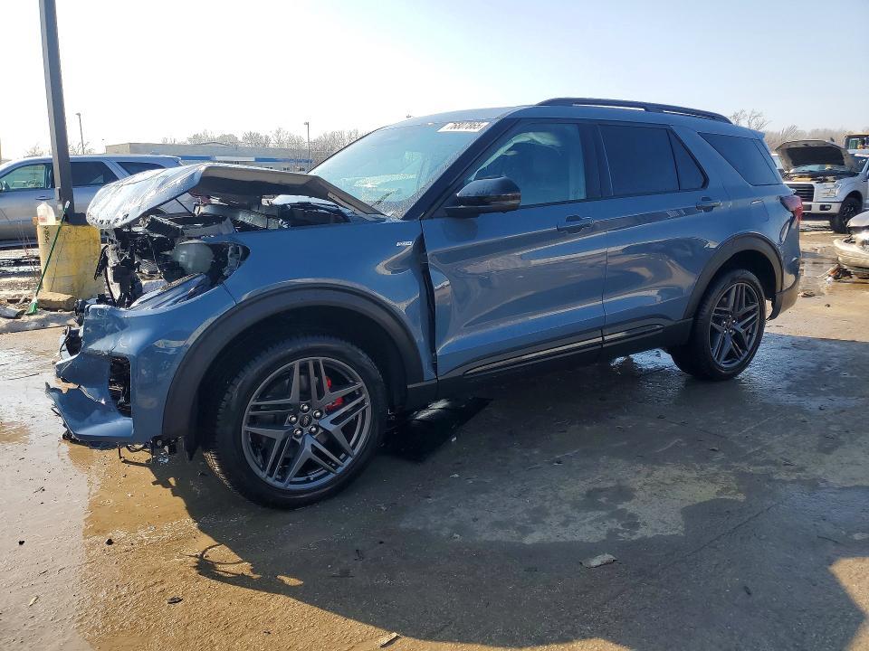 2025 Ford Explorer St-line