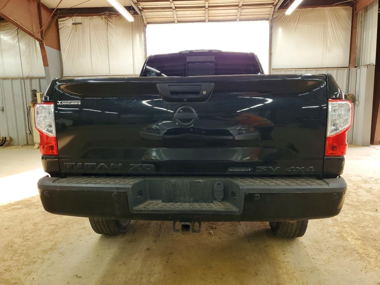2019 Nissan Titan XD SV 4WD V8 Tdsl Crew Cab