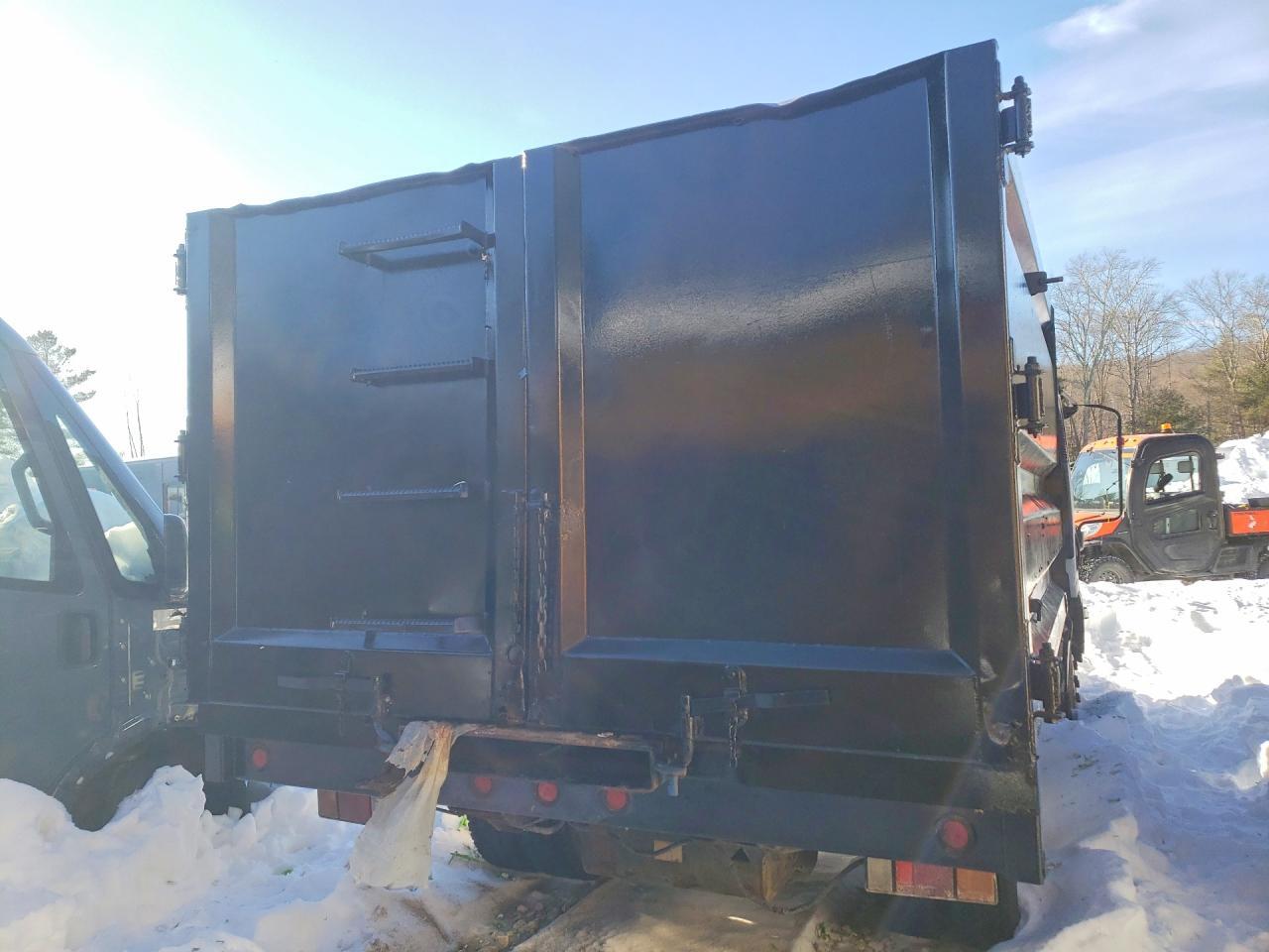 2016 Isuzu NPR HD Refuse Truck