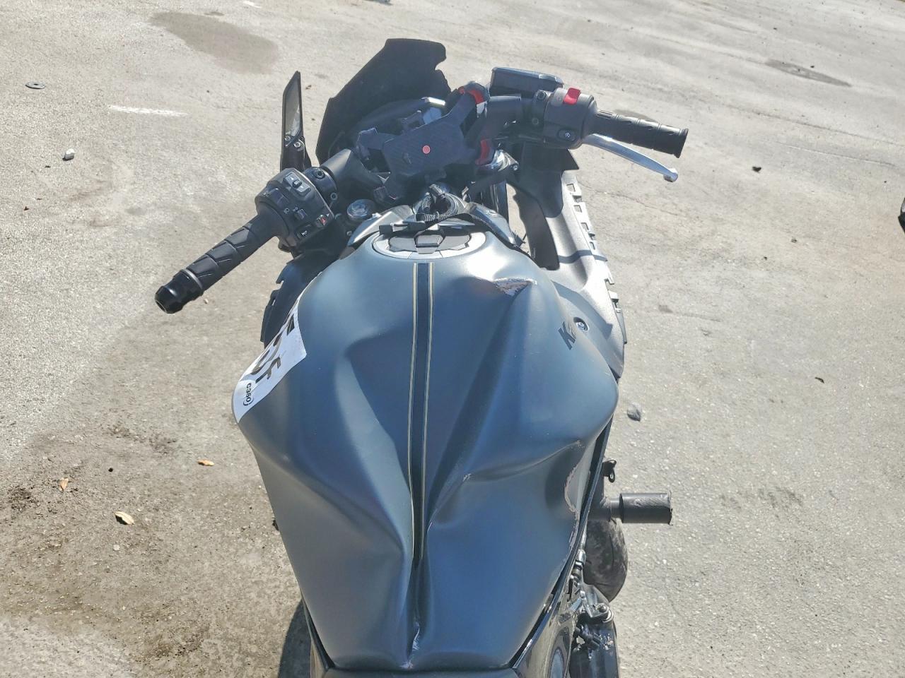 2024 Kawasaki EX650 R