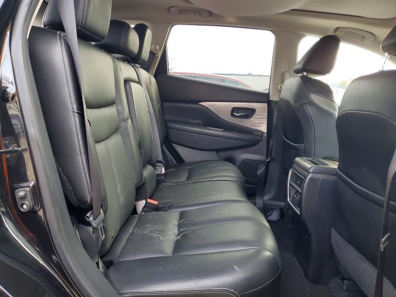 2018 Nissan Murano s