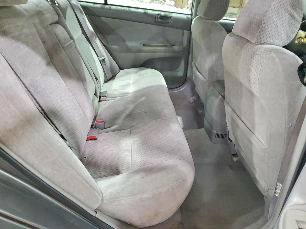 2003 Toyota Camry le