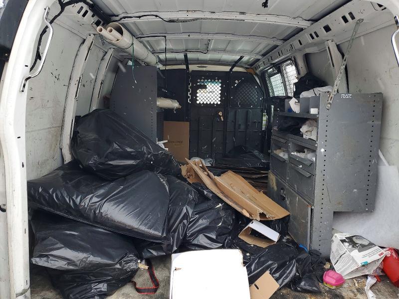 2015 GMC Savana 2500 Cargo Utility / Service Van