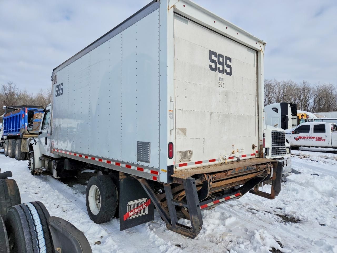 2021 Freightliner M2 106 MED-BOX Truck
