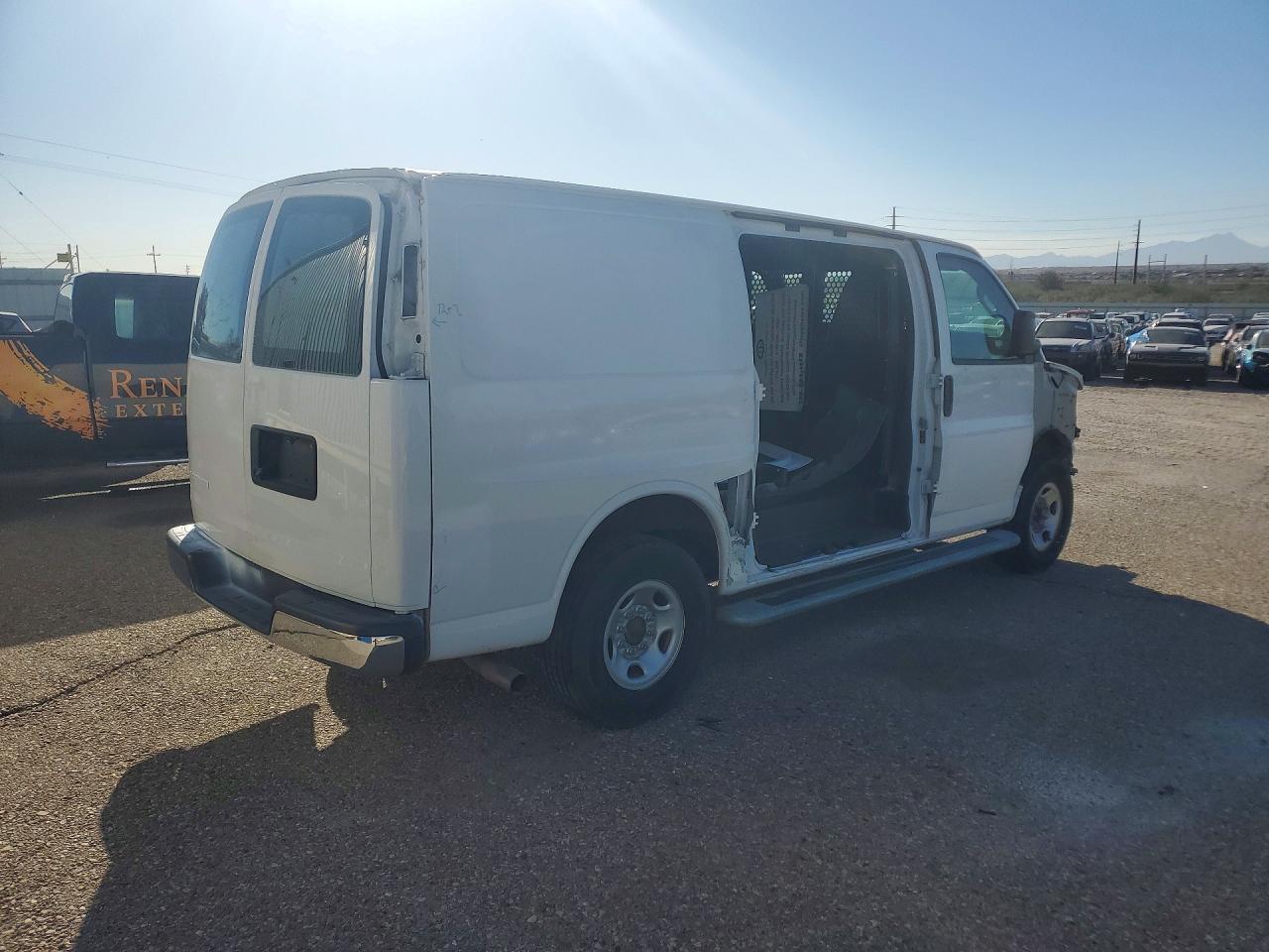 2020 Chevrolet Express G2500