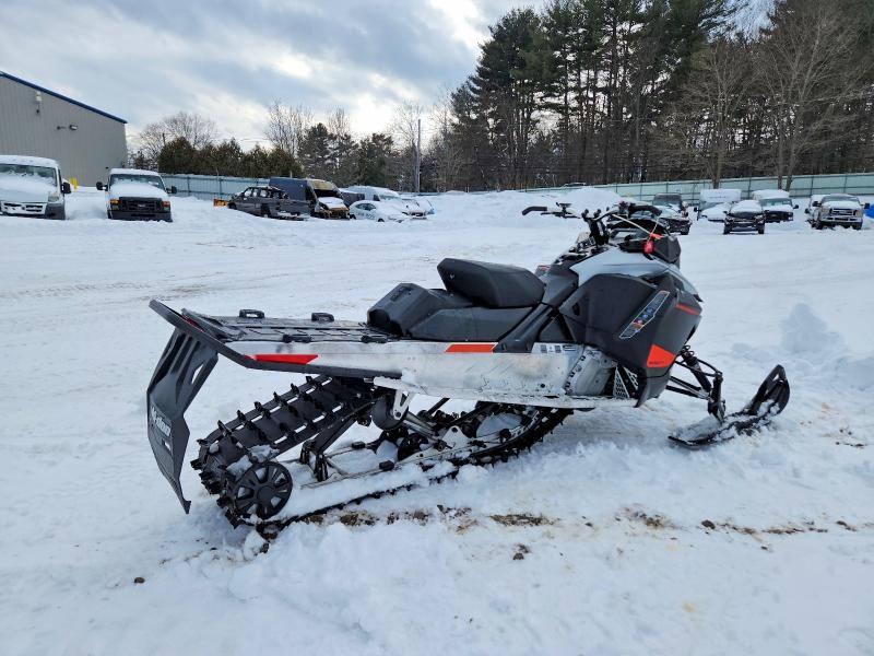 2022 Skidoo Snowmobile
