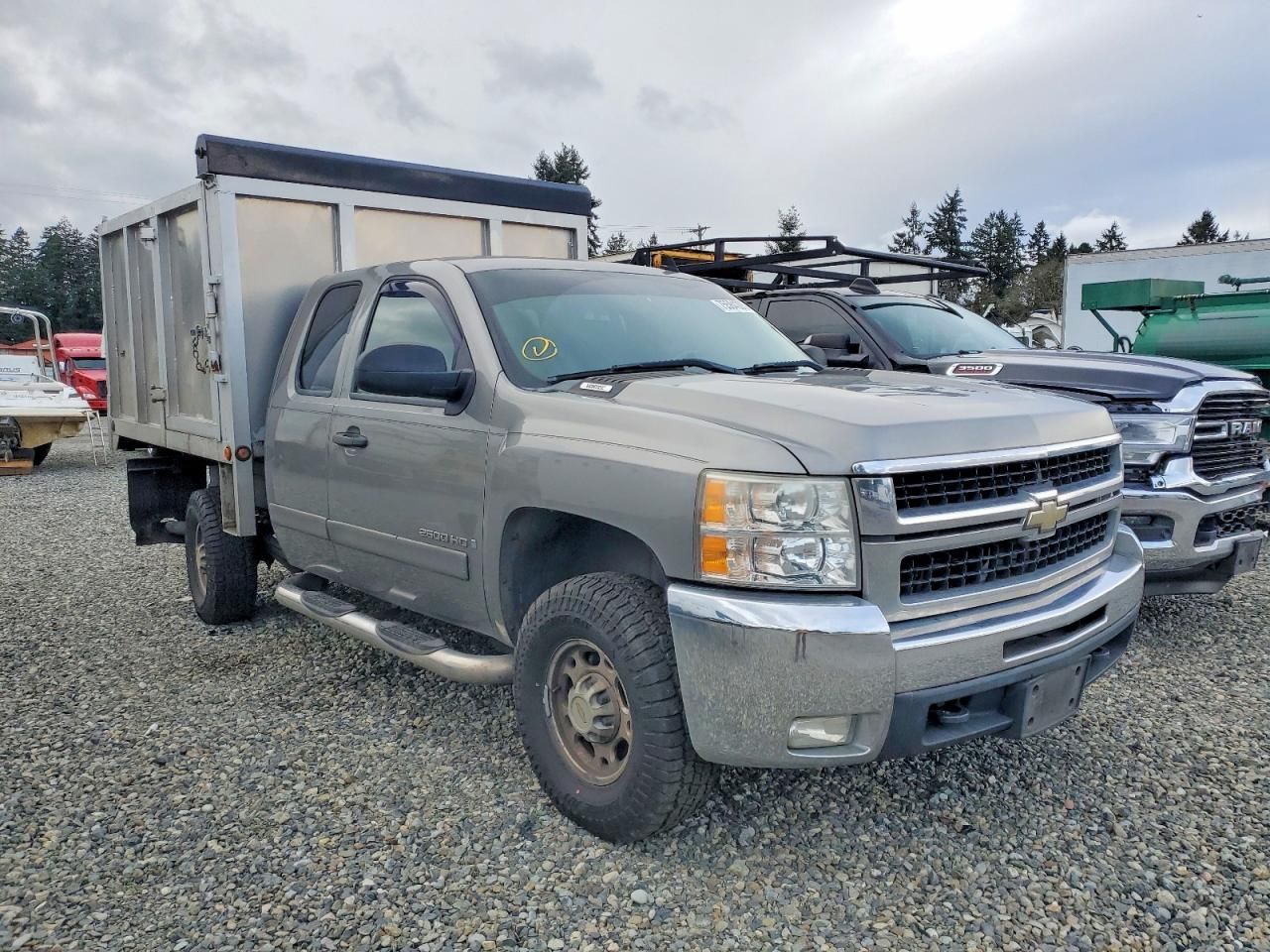 2007 Chevrolet Silverado Dump Truck